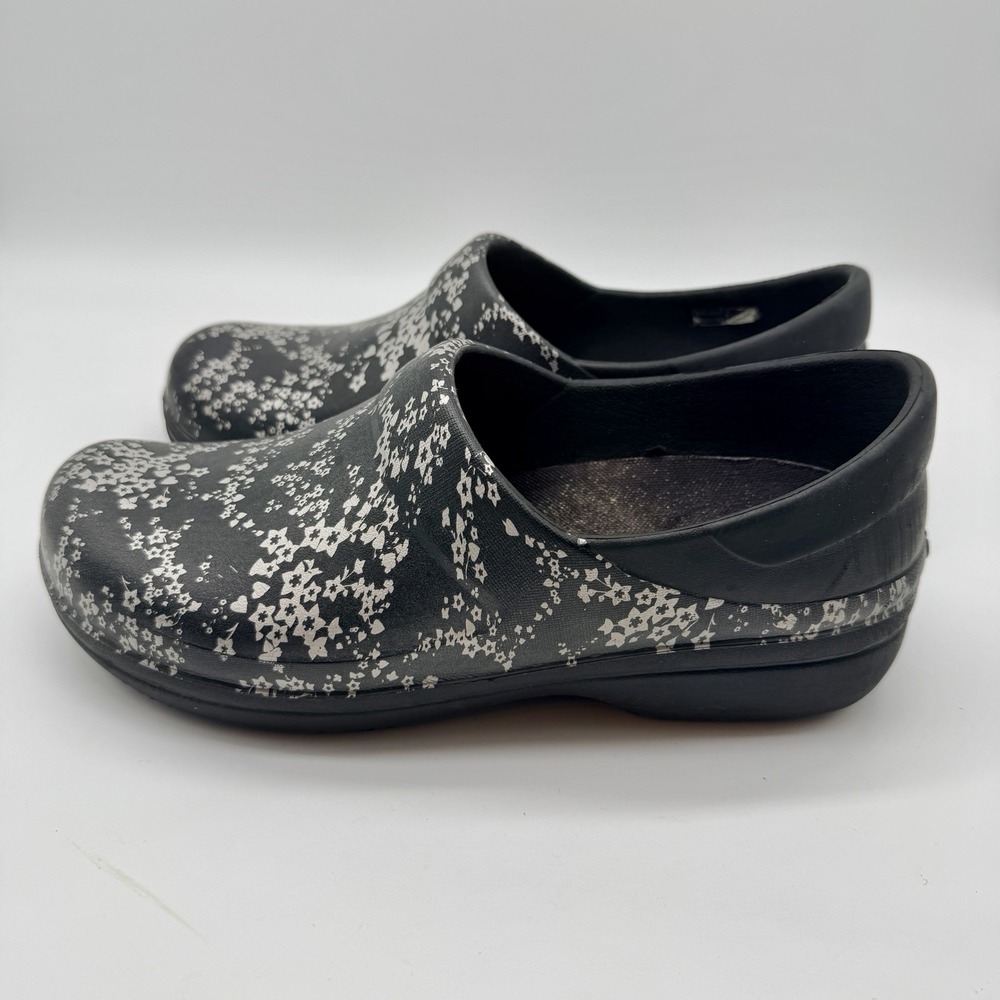 Crocs Clogs Women's Sz 10 Black Silver Star Metallic Neria‎ Pro II Slip Ons